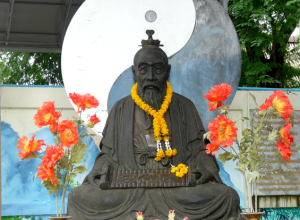 Statue-of-Lao-Tzu